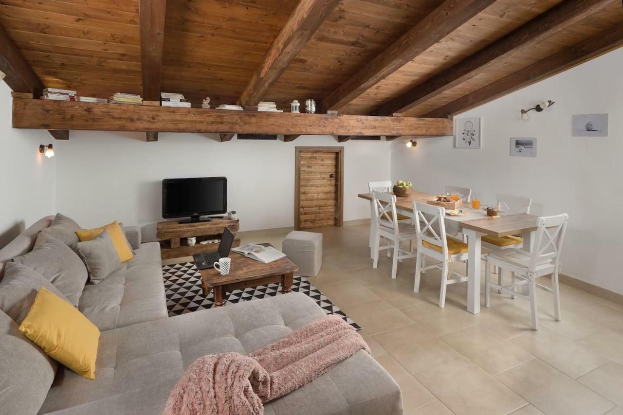 Ulika Apartment *